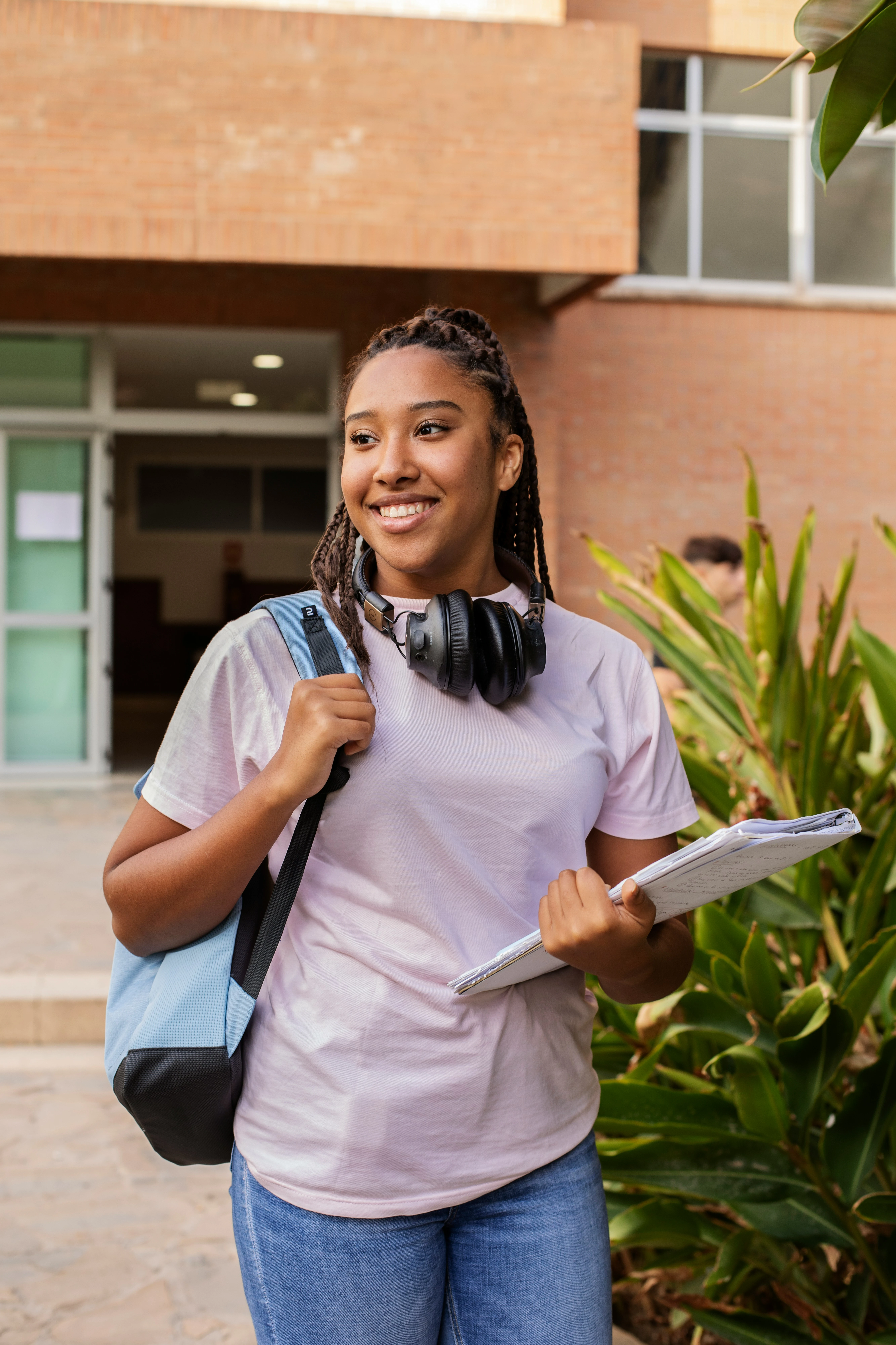 Rwandan university student using StackEDU